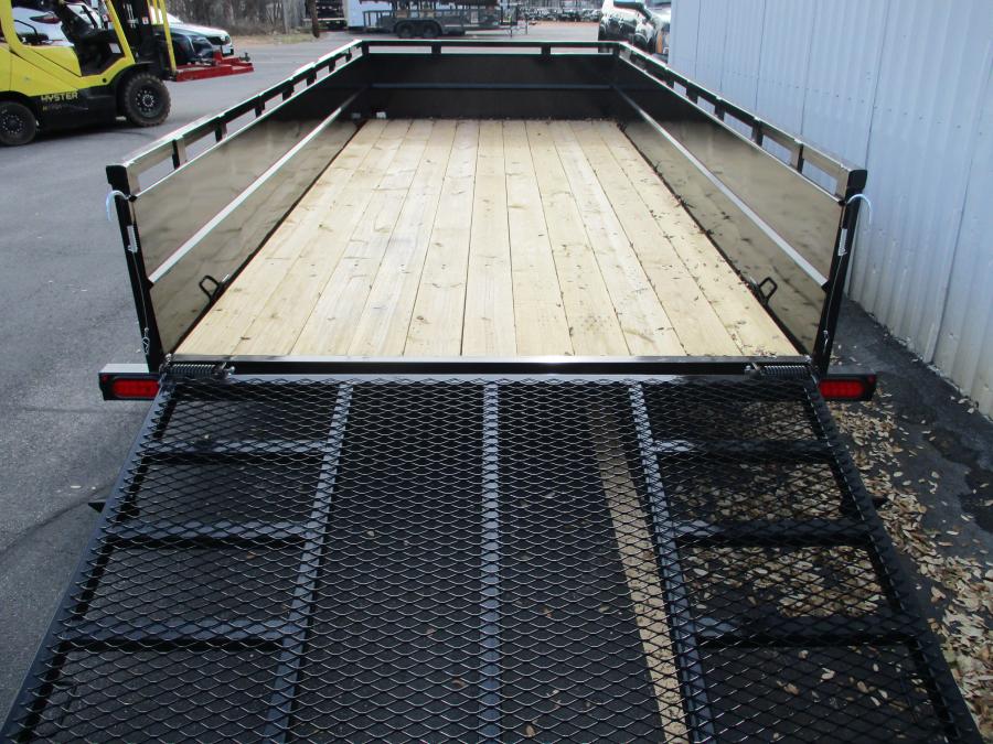 TOP HAT 16X83RA07, 24" SOILD SIDES, 4' RAMP GATE Image 2