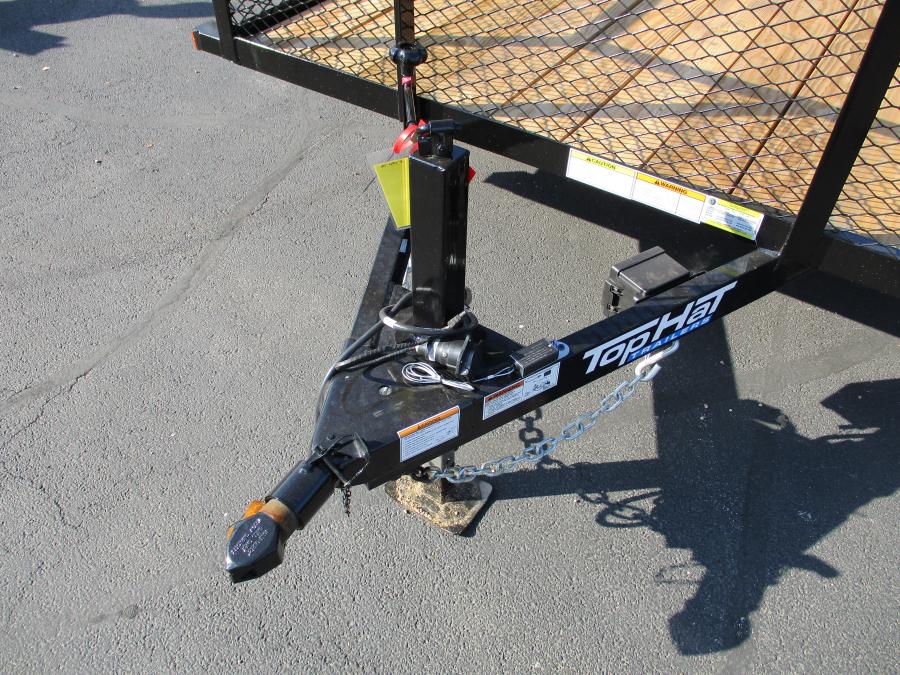 TOP HAT 16X83 UTILITY, 24" EXPANDED METAL SIDES, 4' RAMP GATE Image 3