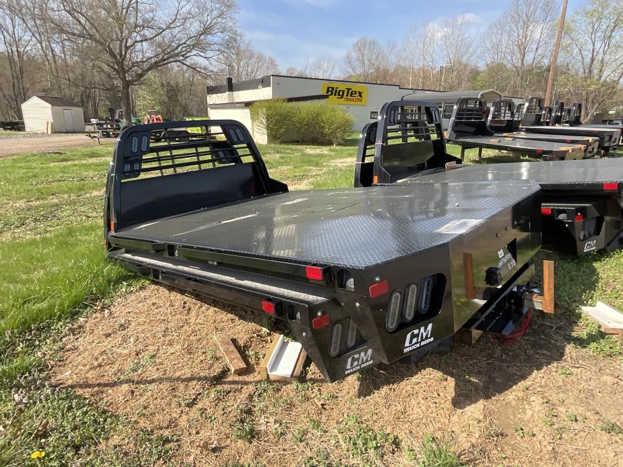CM RD BED 94" L X 97" W X 60" CA X 34" RUNNERS Image 0