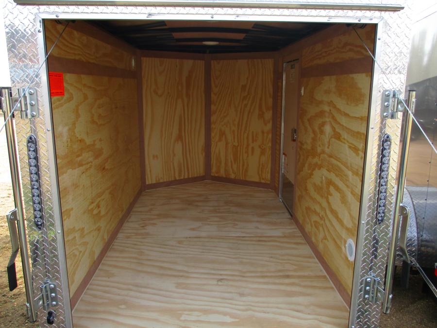 VHW5X8 ENCLOSED RAMP DOOR WHITE Image 2