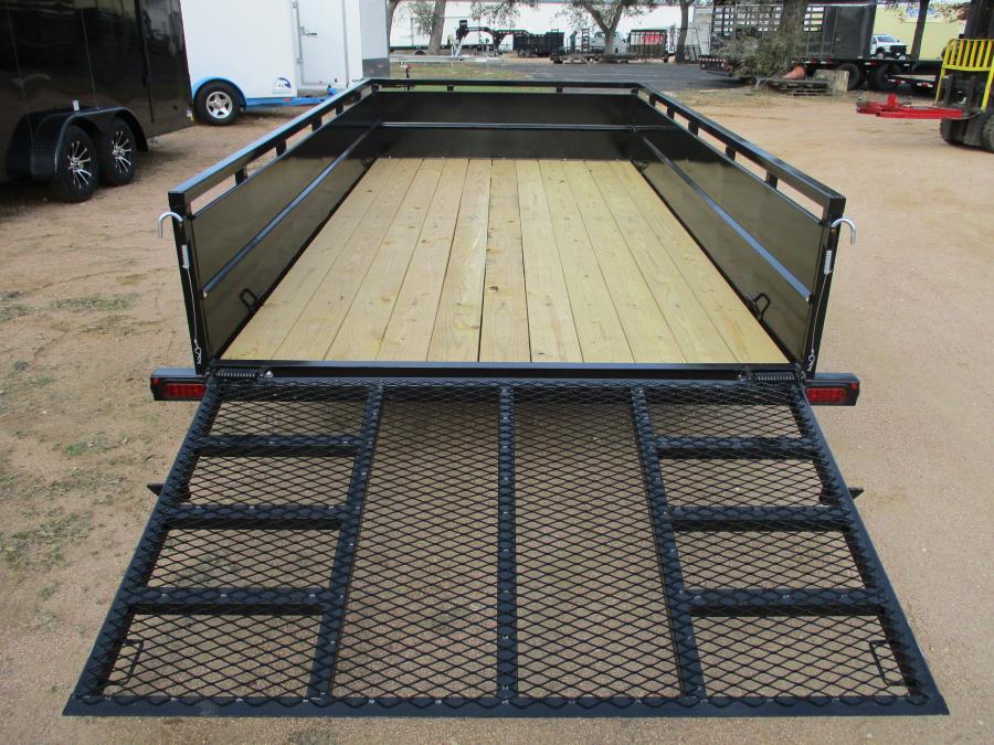 TOP HAT 14X83 SINGLE AXLE, 24" SOILD SIDES, 4' RAMP GATE Image 2