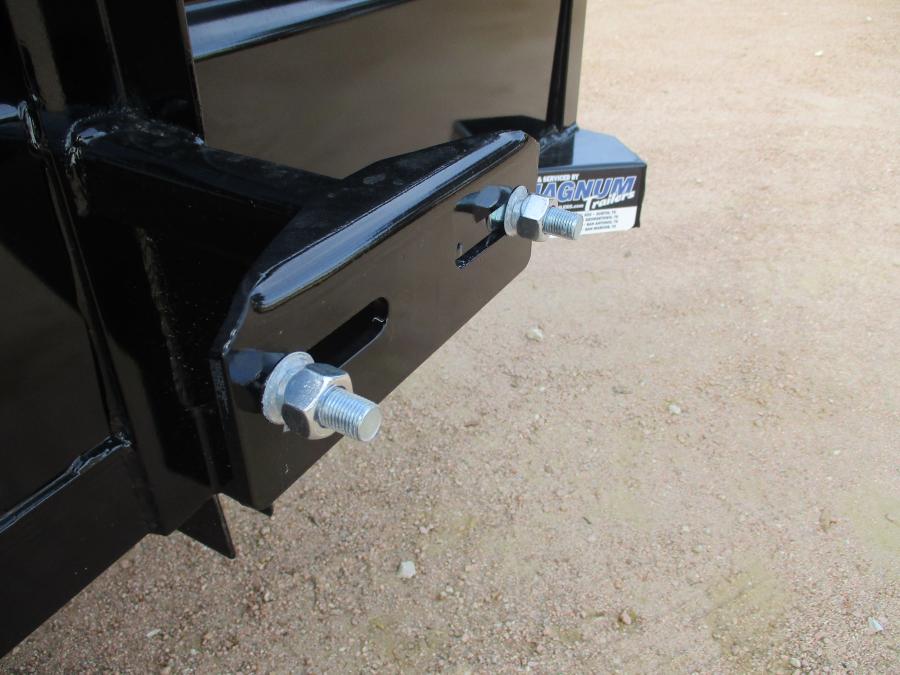 TOP HAT 14X83 SINGLE AXLE, 24" SOILD SIDES, 4' RAMP GATE Image 3