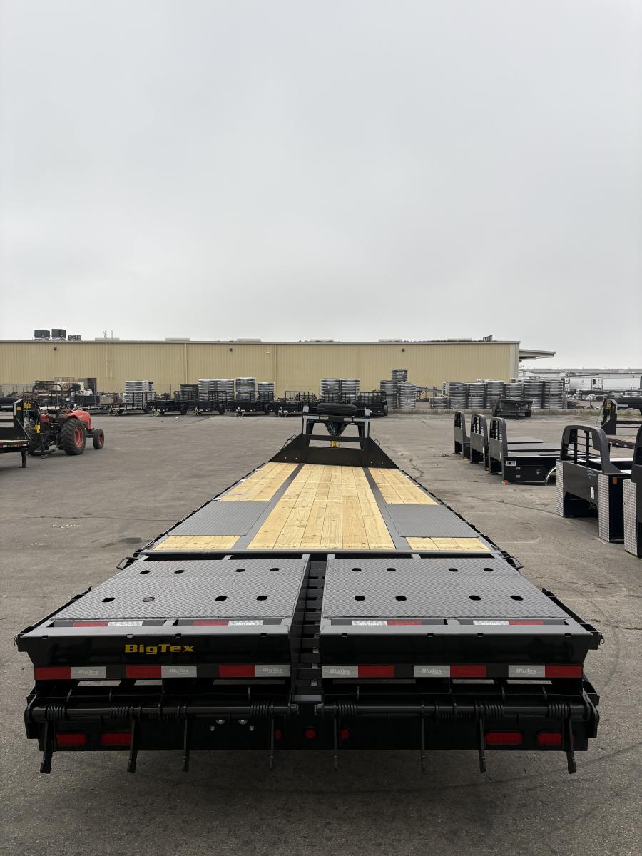 Big Tex 22GN, Gooseneck, 102" x 30', 23.9K, Dovetail, Mega Ramps Image 1