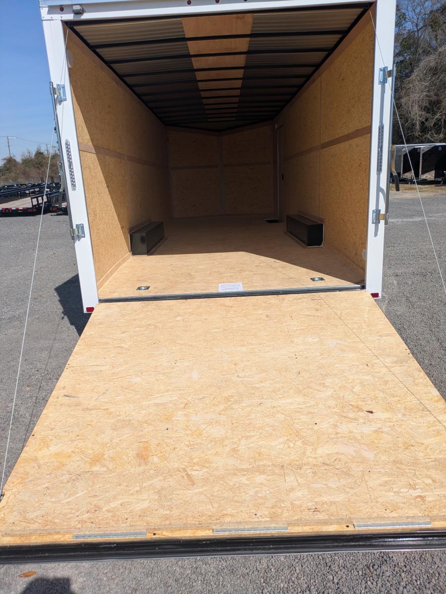 85X2 CARRY-ON 85X20 ENCLOSED 10K RD Image 1