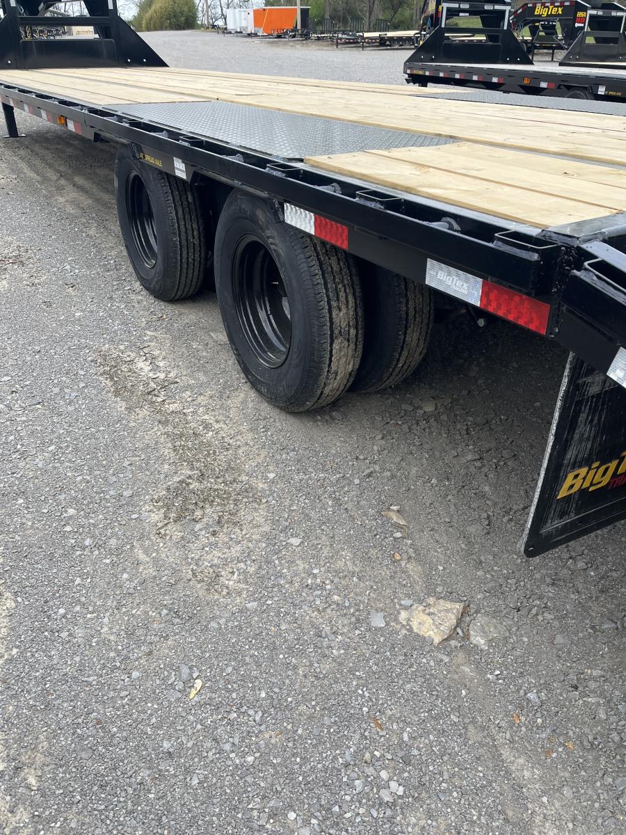 Big Tex 22GN, Gooseneck, 102" x 33', 23.9K, Dovetail, Mega Ramps Image 3