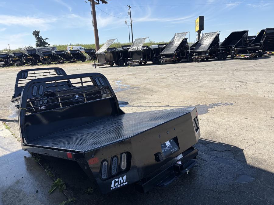 CM RD TRUCK BODY RD R/RL CARGO LIGHT Image 0