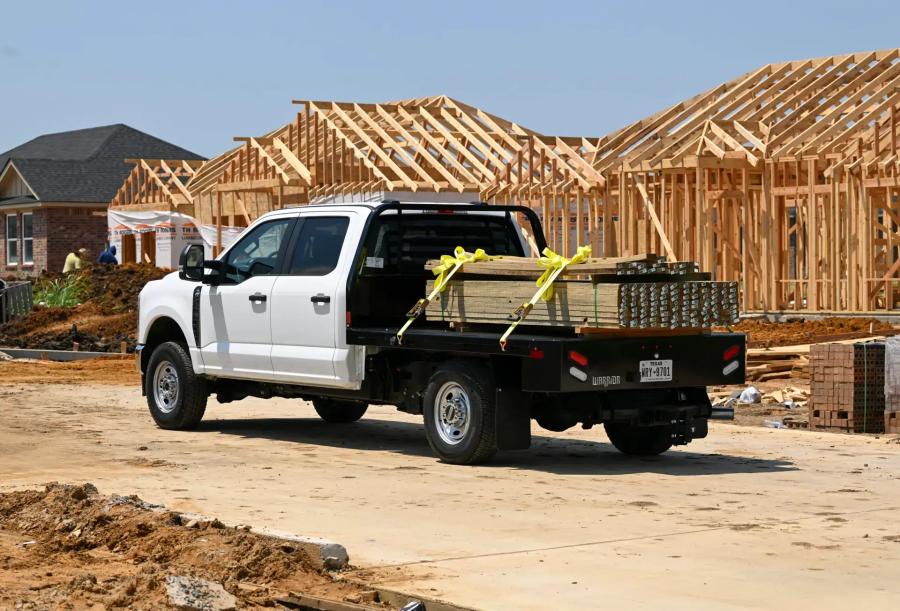 CM RD BED 94" L X 97" W X 60" CA X 34" RUNNERS Image 0