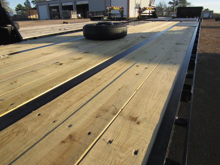Big Tex 25GN, Gooseneck, 102" x 35', 25.9K, Dovetail, Mega Ramps Image 2