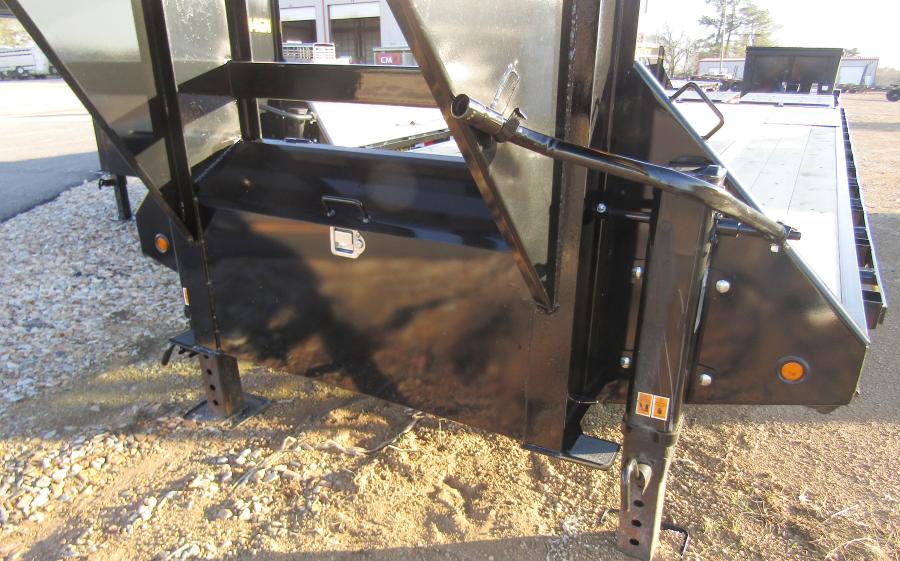 Big Tex 25GN, Gooseneck, 102" x 35', 25.9K, Dovetail, Mega Ramps Image 3