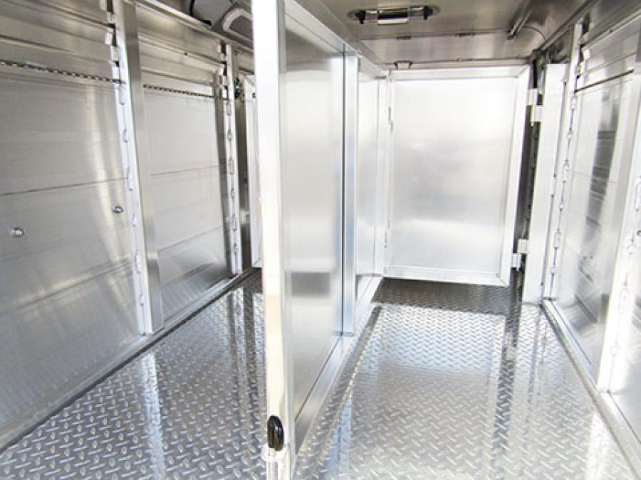 5003 48" X 72" X 43" STOCKBOX 48X72X43 BY CIMARRON TRAILERS Image 3