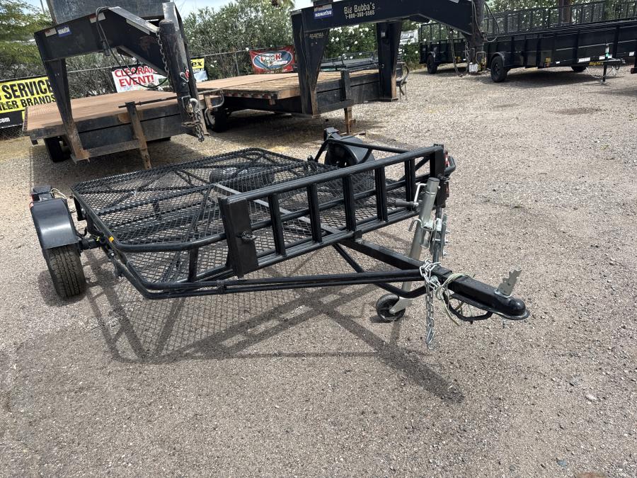 Used USED This item is a used trailer, please contact the store for the item name and condition Image 0