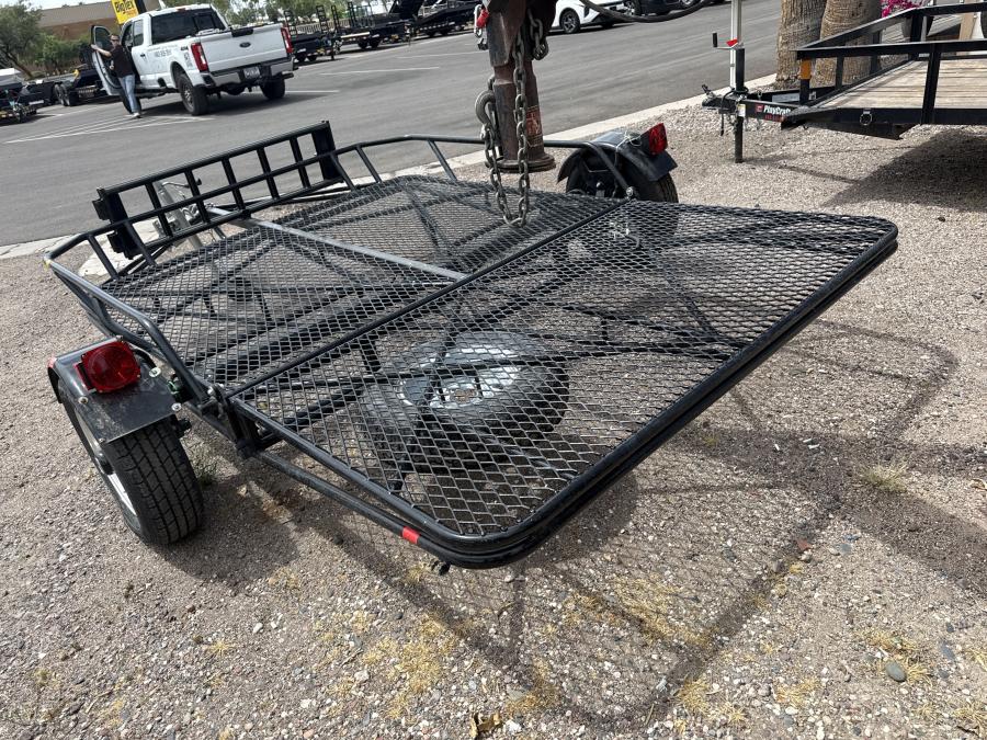 Used USED This item is a used trailer, please contact the store for the item name and condition Image 1