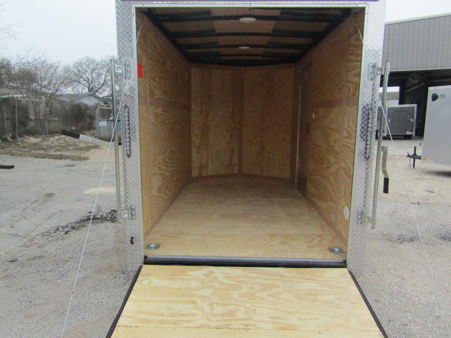 VHW6 6X12 ENCLOSED RAMP DOOR WHITE Image 3