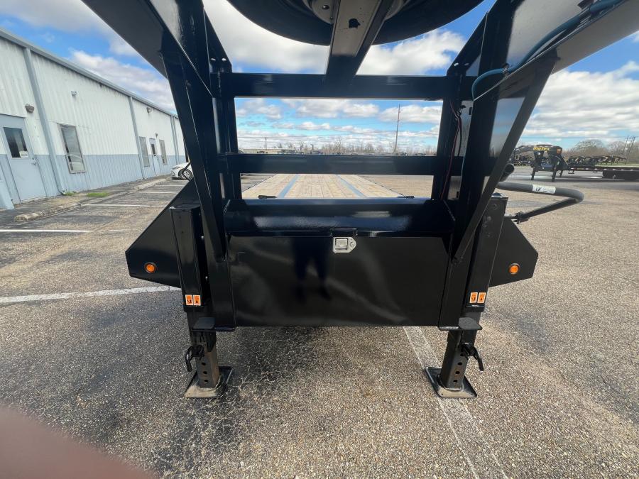 Big Tex 22GN, Gooseneck, 102" x 40', 23.9K, Dovetail, Mega Ramps Image 3