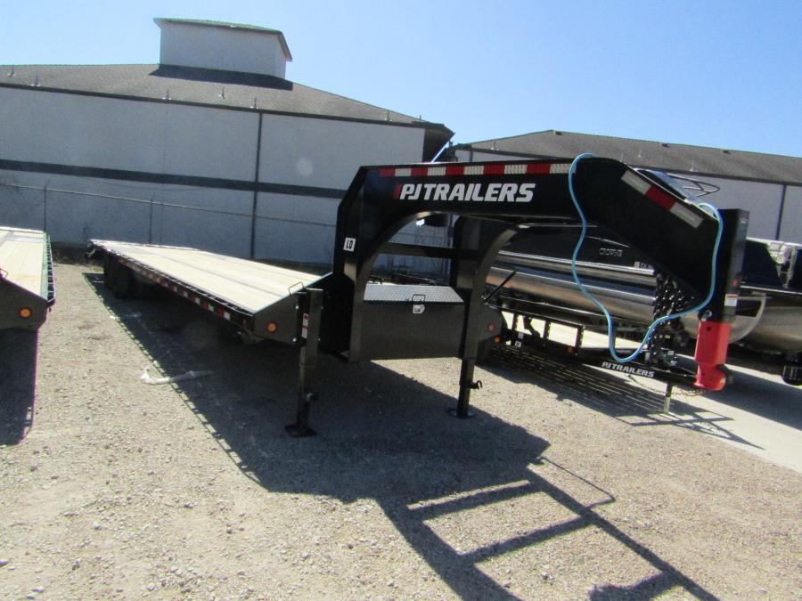 PJ LD, Gooseneck, 40′ x 108″, 25k, Dovetail, Ratchets w/ Slide Track Image 0
