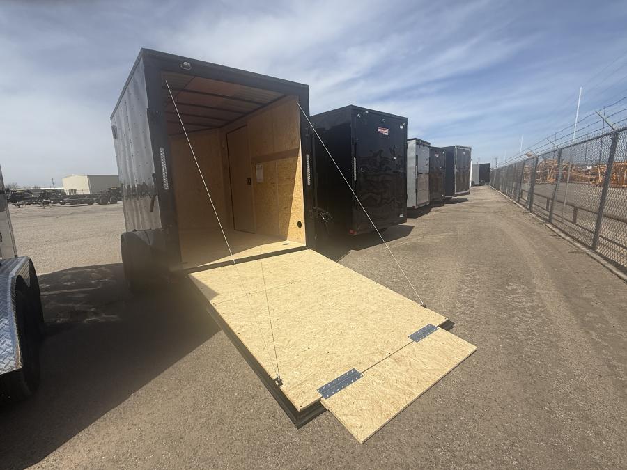 6X10 CARRY-ON 6X10 ENCLOSED 3K RD B Image 3