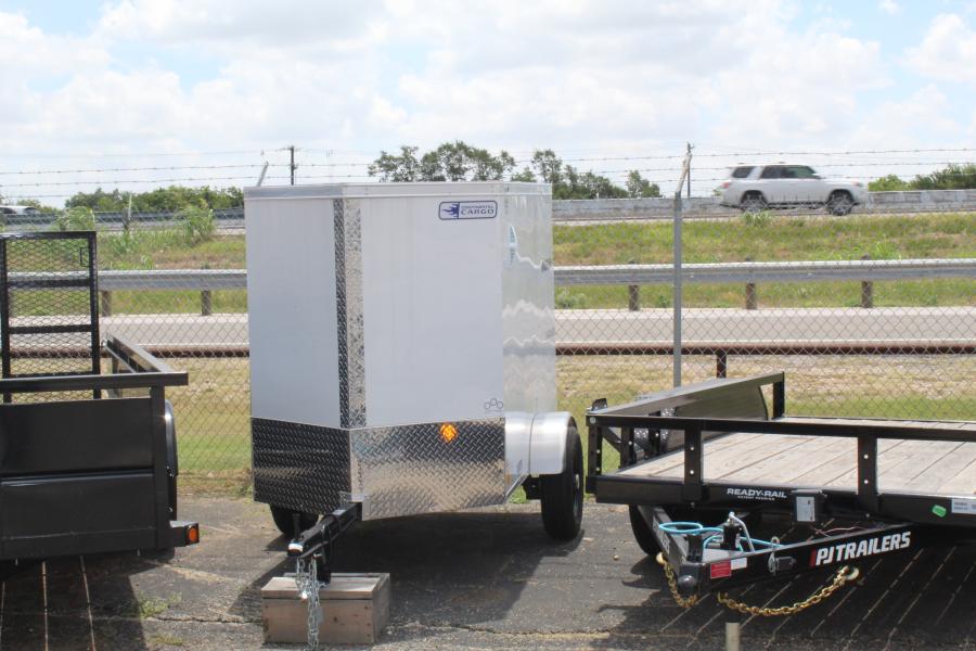 VHW4 4X6 ENCLOSED RAMP DOOR WHITE B Image 0