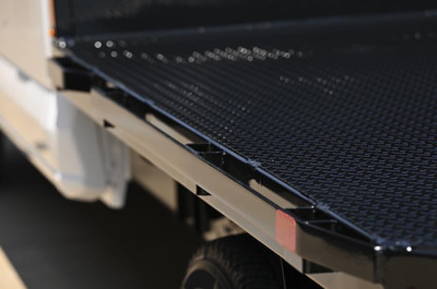 CMTB  PJ STEEL 97"W 58" CTA Image 3