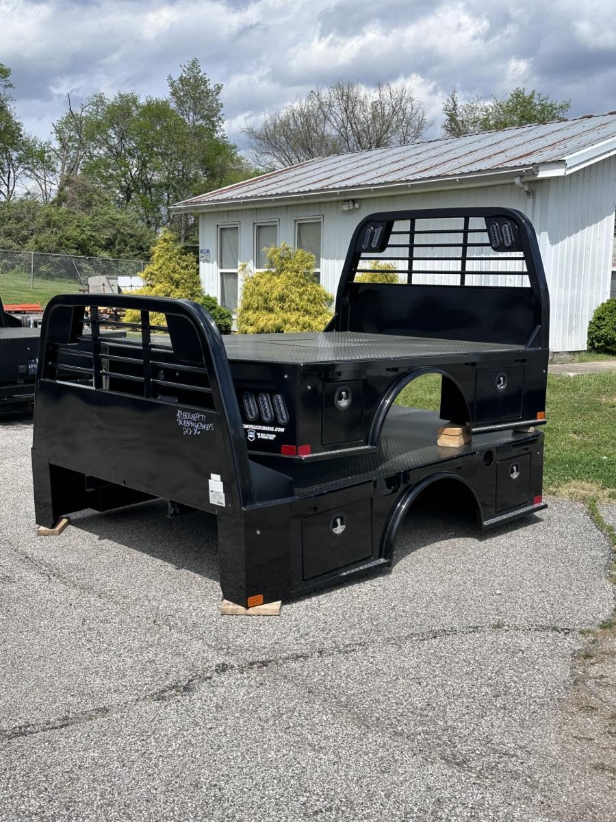 CM SK BED 114" L X 94" W X 84" CA X 34" RUNNERS Image 3