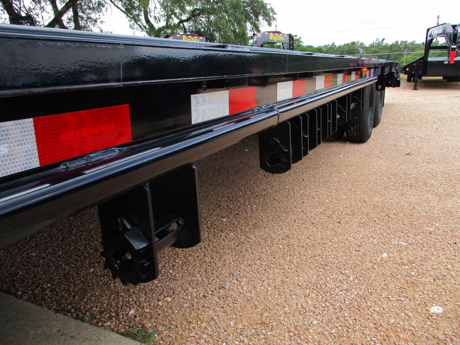 PJ LD, Gooseneck, 40' x 108", 25k, Dovetail, Ratchets w/ Slide Track Image 5