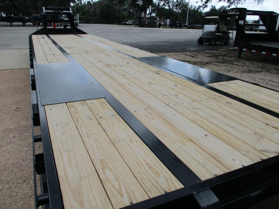 PJ LD, Gooseneck, 40' x 108", 25k, Dovetail, Ratchets w/ Slide Track Image 9