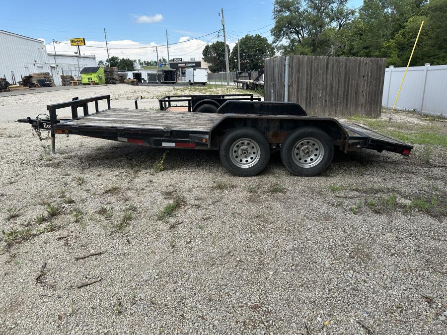 Used USED This item is a used trailer, please contact the store for the item name and condition Image 0