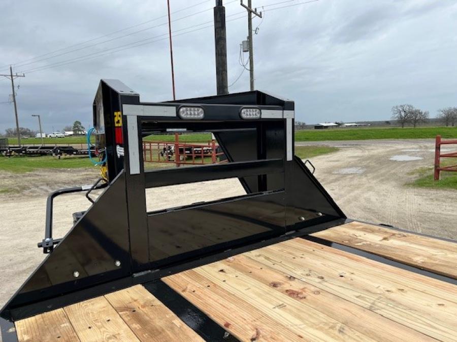 Big Tex 25GN, Gooseneck, 102" x 40', 25.9K, Dovetail, Mega Ramps Image 7