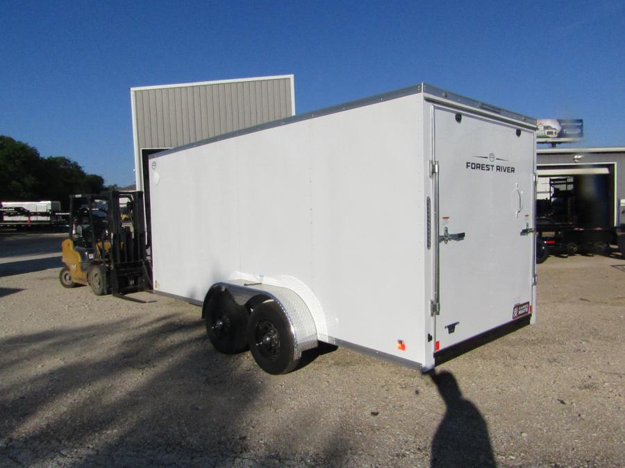 LEE7 CARGO MATE 7X16 10K RD WHITE BY FOREST RIVER Image 3