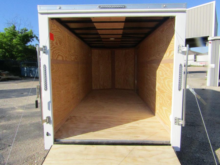 LEE7 CARGO MATE 7X16 10K RD WHITE BY FOREST RIVER Image 4