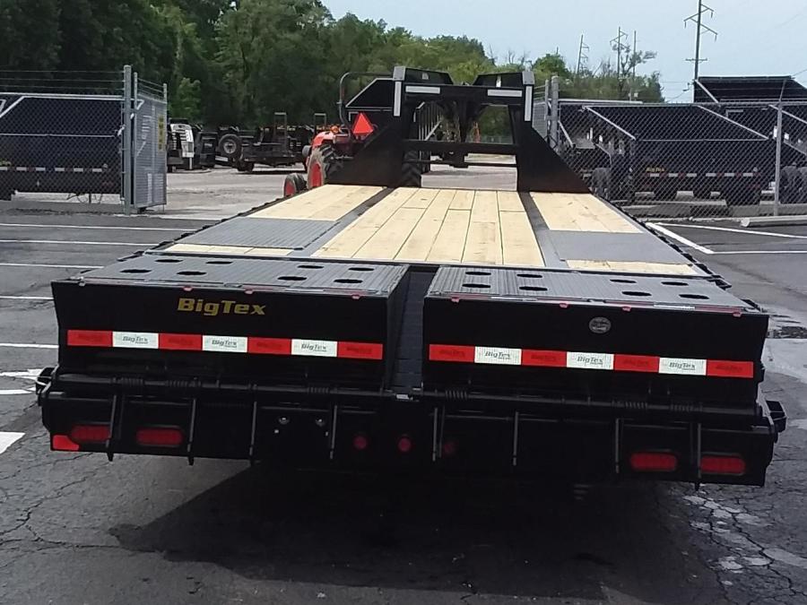 Big Tex 22GN, Gooseneck, 102″ x 30′, 23.9K, Dovetail, Mega Ramps Image 1