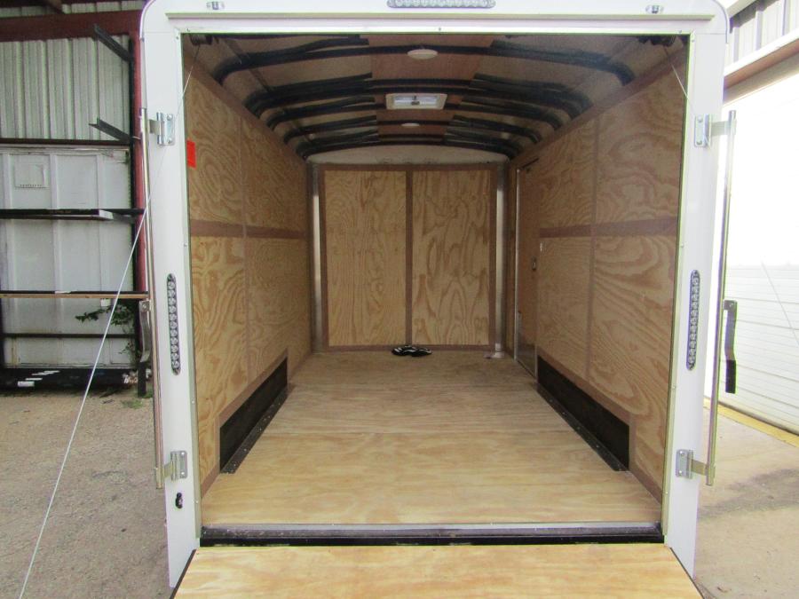 VHW7 7X12 ENCLOSED RAMP DOOR WHITE Image 4