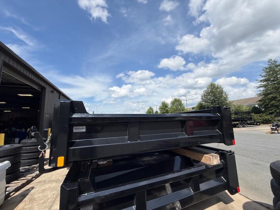 CMTB  CM DB-WTB DUMP 9 RDS W/HOIST RIGID SIDES, VENCO HOIST Image 0