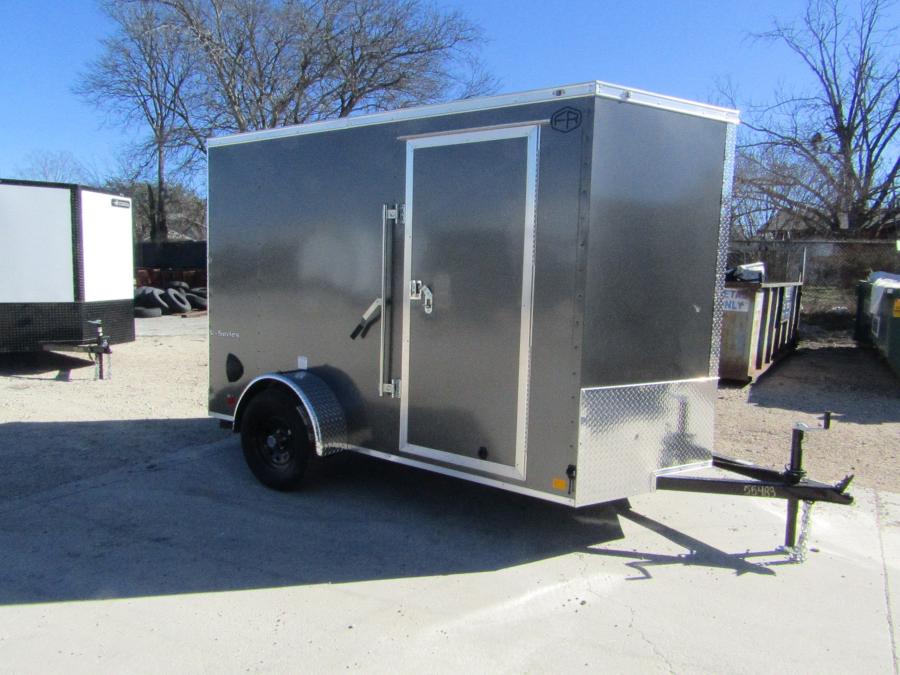 5X10 SINGLE AXLE ENCLOSED TRAILER W/ SIDE DOOR, REAR RAMP DOOR, 5'5" HT, D RINGS, STAB JACKS, CHARCOAL GRAY Image 3