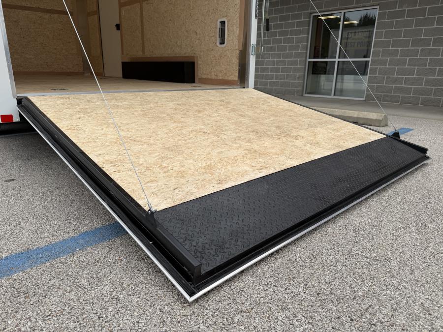 RC Trailers Heavy-Duty 8.5' x 16', Cargo/enclosed, 9.9k Image 5