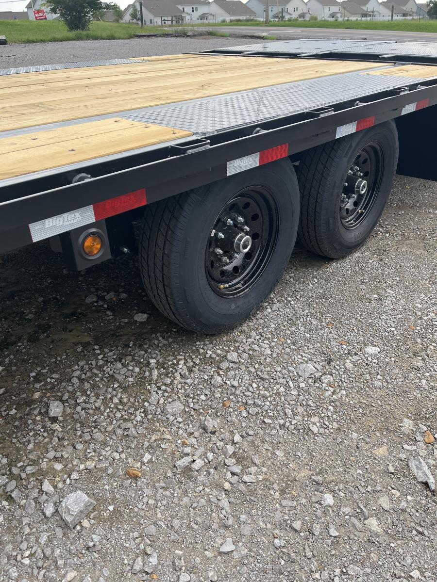 Big Tex 14GN, Gooseneck, 102" x 30', 15.9K, Dovetail, Mega Ramps Image 3