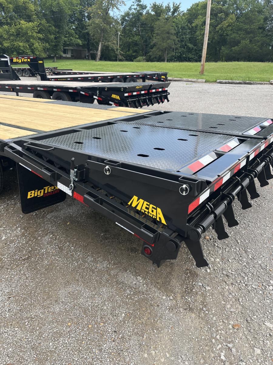 Big Tex 14GN, Gooseneck, 102" x 30', 15.9K, Dovetail, Mega Ramps Image 4
