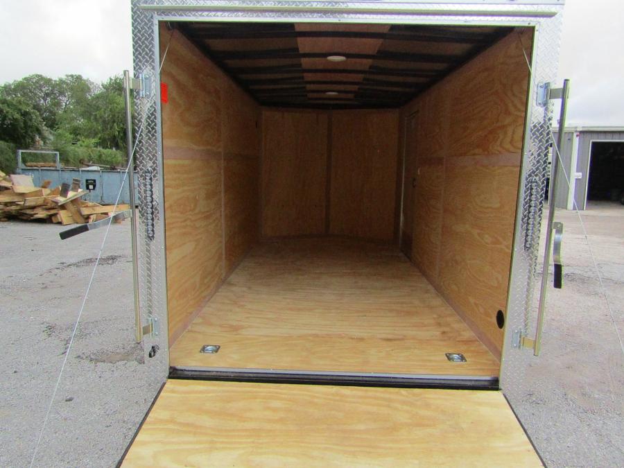 VHW7 7X14ENCLOSED RAMP DOOR SILVER Image 3