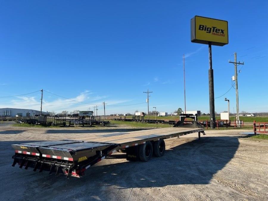 Big Tex 22GN, Gooseneck, 102" x 40', 23.9K, Dovetail, Mega Ramps Image 2
