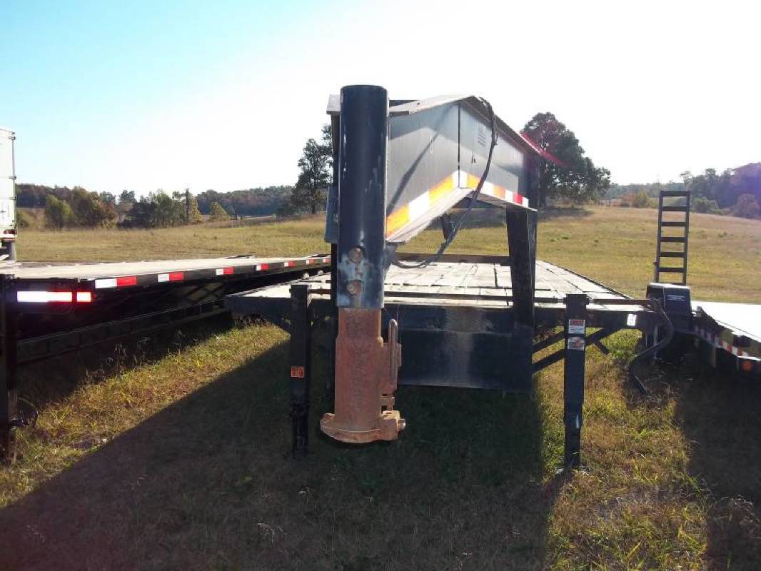 28' flatbed trailer