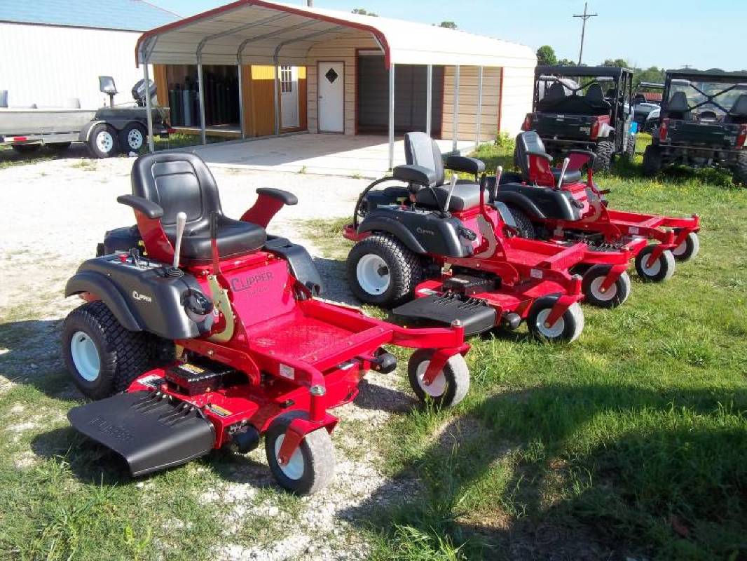 COUNTRY CLIPPER MOWERS SOLD HERE