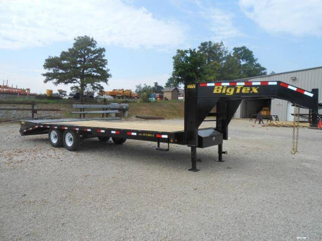 Big Tex 102"x20'+5 Tandem Axle Gooseneck w/Mega Ramps